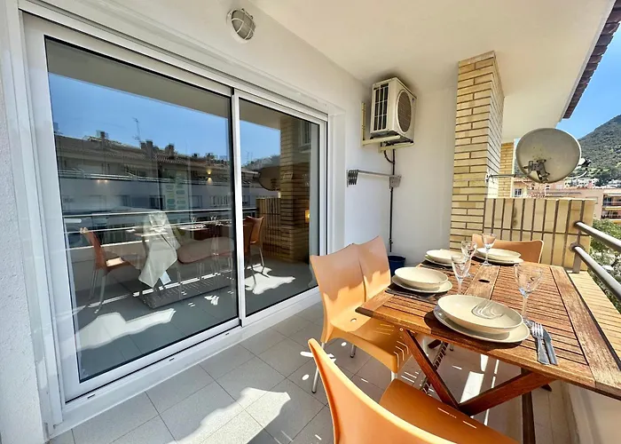Apartment Puig Rom 106